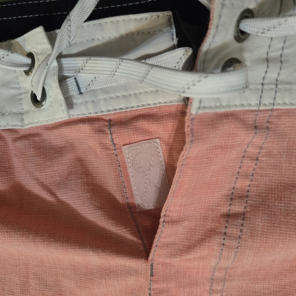 Vans shorts mens 32 striped swim trunks grey white & pink - Picture 5 of 14